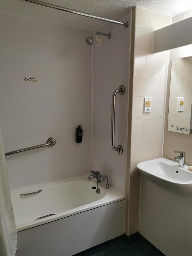 Thurrock Hotel M25 Services Aveley Экстерьер фото